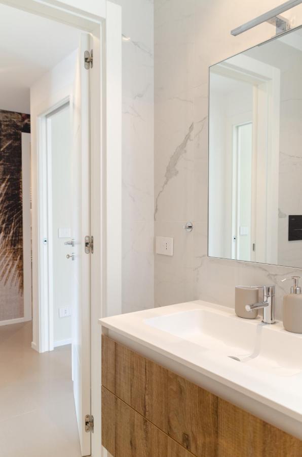 Ferienwohnung Apulialux Seaview Prestige Apt / Jacuzzi + Parking Polignano a Mare Exterior foto