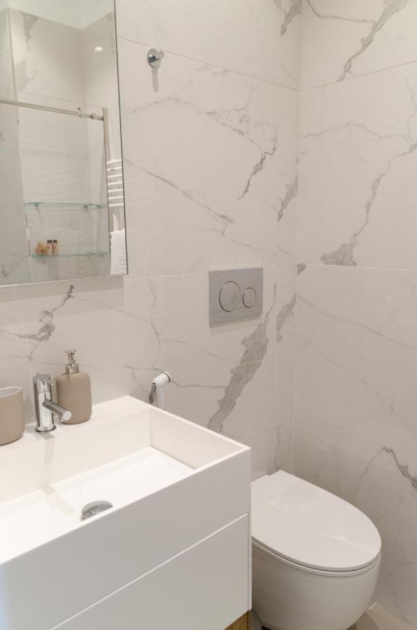 Ferienwohnung Apulialux Seaview Prestige Apt / Jacuzzi + Parking Polignano a Mare Exterior foto