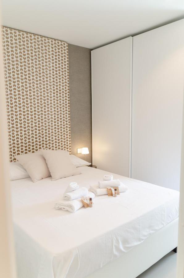 Ferienwohnung Apulialux Seaview Prestige Apt / Jacuzzi + Parking Polignano a Mare Exterior foto